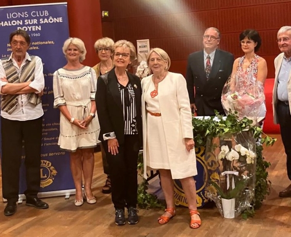 France Boyet succède à Elisabeth Lelu à la présidence du Lions Club Chalon Doyen 