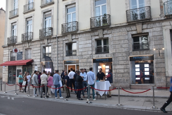 Soirée d’inauguration réussie à l’agence de la société immobilière ‘Piétrapolis Immobilier’