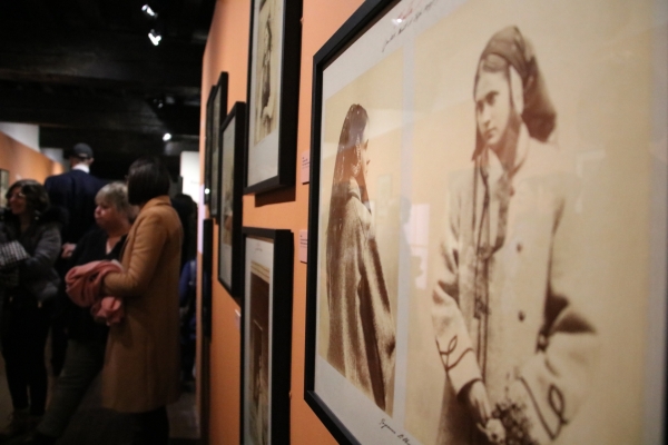 Pour cette saison de la Lituanie en France, le musée Nicéphore Niépce, accueille entre ses murs l’exposition du photographe d’art Benoît Tyszkiewicz ‘Entre Lituanie et France’