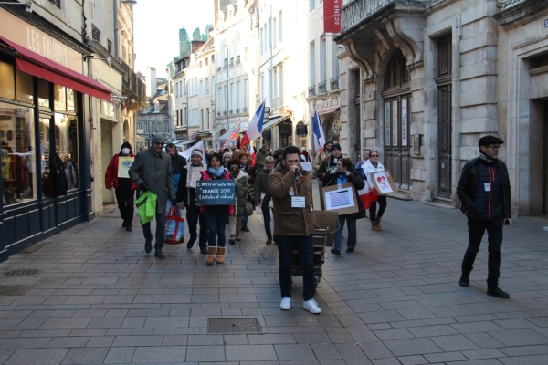 Le Collectif Chalonnais Anti-passes et Liberté vaccinale appelle à rejoindre le Convoi de la Liberté et bloquer Paris le 13 février