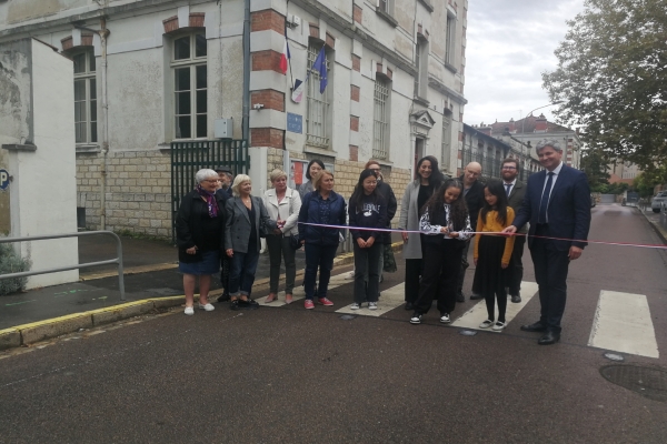 Inauguration de la mise en sécurité lumineuse du passage piéton devant l'école de la Citadelle