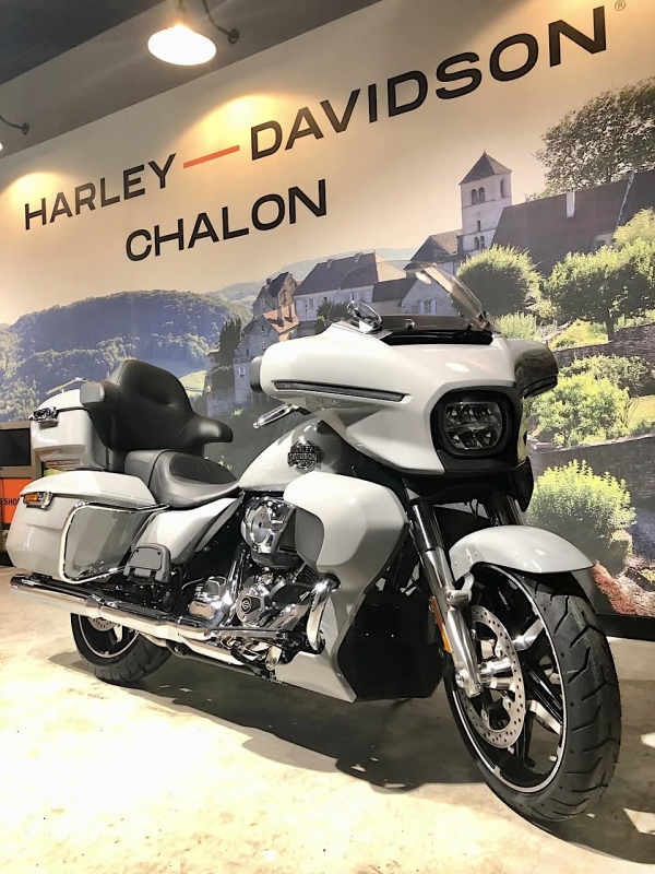 Envie de vivre une expérience unique ? Venez découvrir l’univers HARLEY-DAVIDSON à Chalon et trouver la moto de vos rêves !