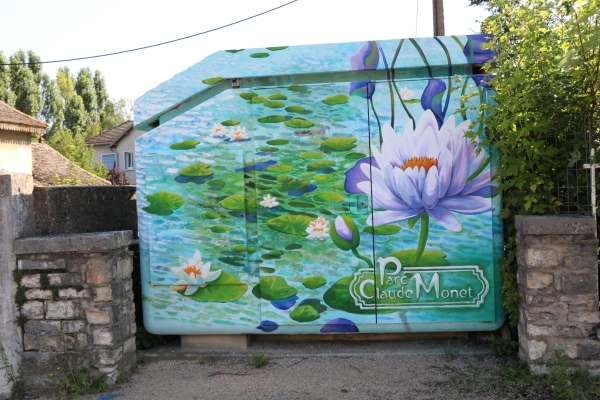 Un nouveau look pour les postes de transformation électrique EDF implantés sur la commune de Saint Rémy.