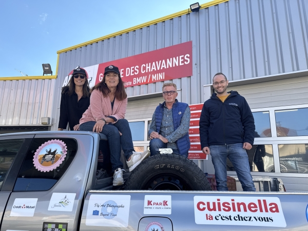 C’est l’heure du départ de dimanche pour les « Drôles de roses en Bourgogne » au Trophée des roses : rendez vous place d’armes à 17h ce dimanche 