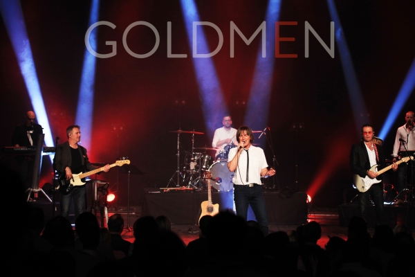 Vous changez le a par le e, et Goldman fusionnera avec Goldmen de façon incandescente en mars à Chalon...